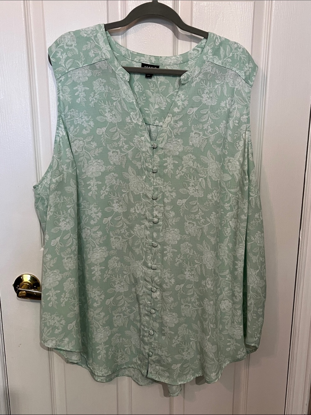 torrid Mint Green Floral Button-Front Cold Shoulder Blouse